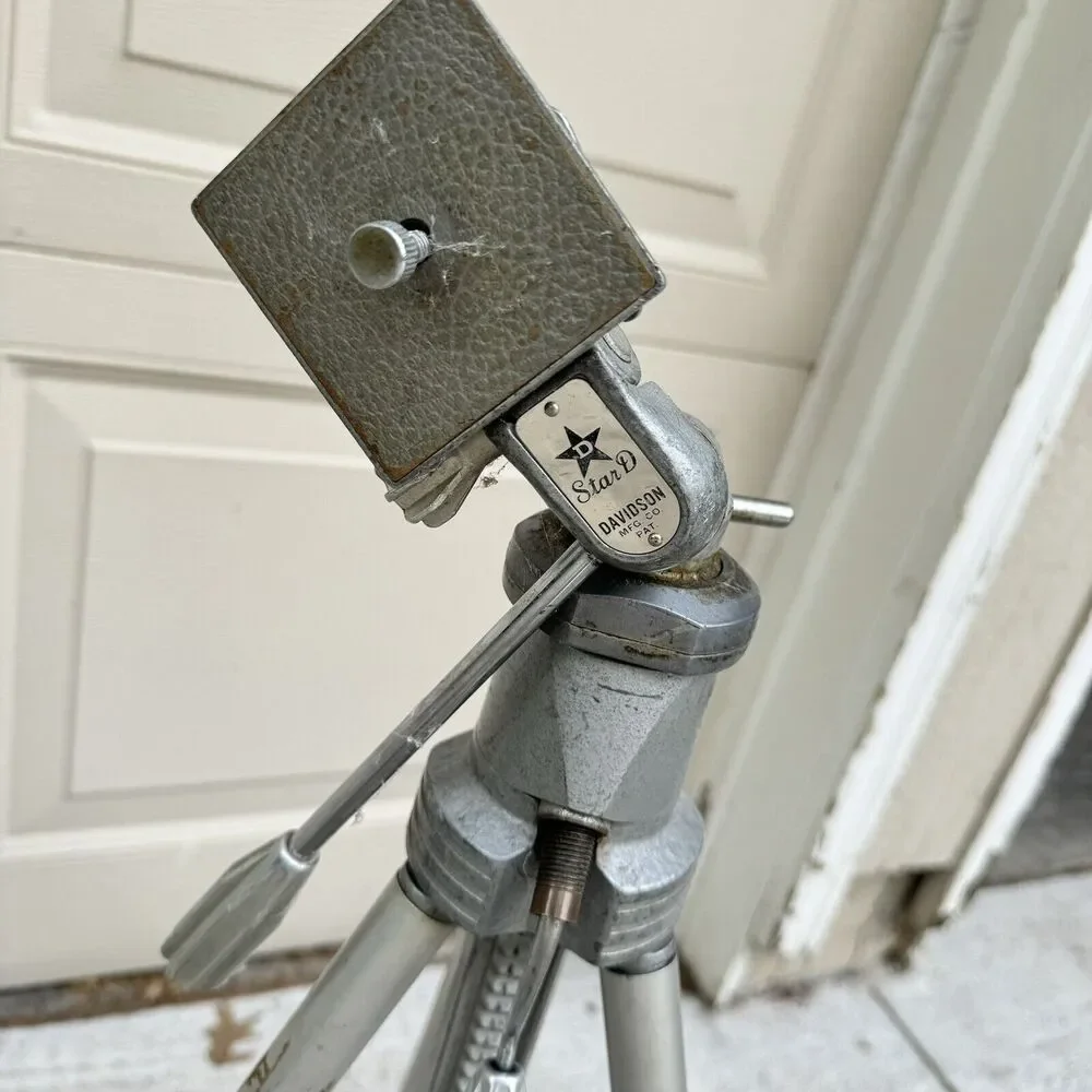 Davidson Aluminum Tripod Star D Continental Mark III Pan Tilt Head 28-72